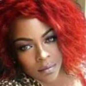 Meet your Posher, Nickie